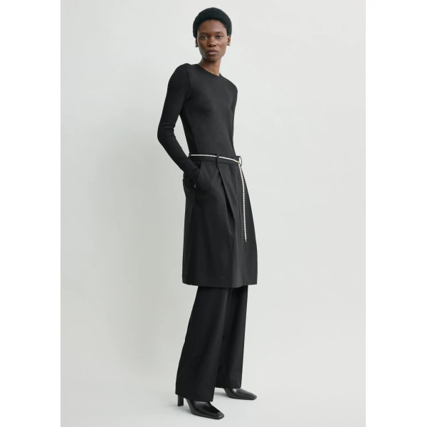 Toteme Long-sleeve jersey top in Black, view 3