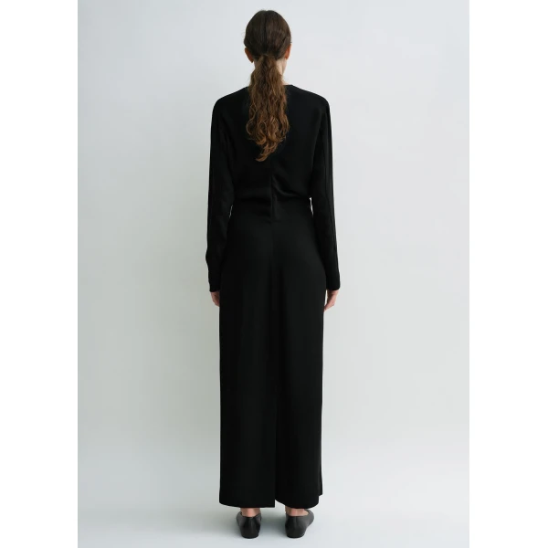Toteme Long-sleeve slouch waist dress in Black, view 4