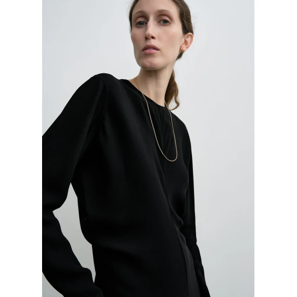 Toteme Long-sleeve slouch waist dress in Black, view 5