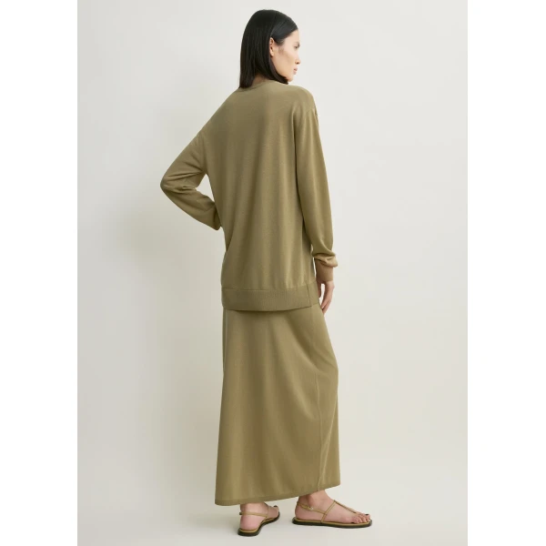Toteme Long-sleeve tee knit in Desert, view 4