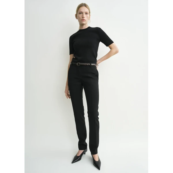 Toteme Low-waist slim evening trousers in Black, view 2