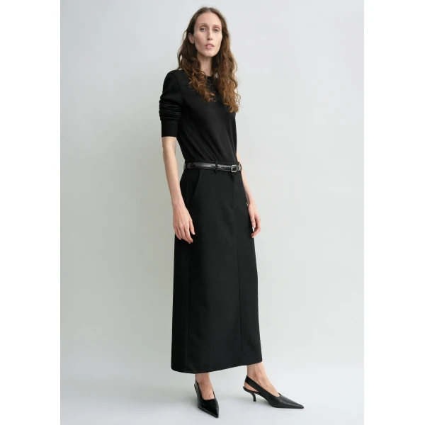 Toteme Low-waist straight skirt in Black, view 2