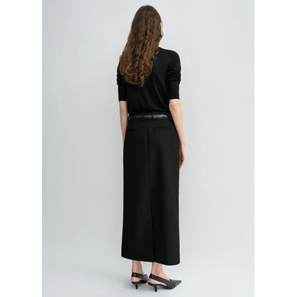 Toteme Low-waist straight skirt in Black, view 4