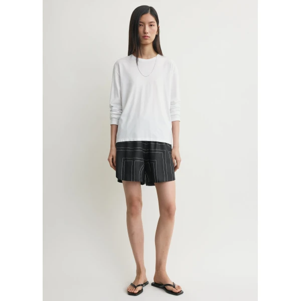 Toteme Monogram silk pj shorts black in Black monogram, view 2