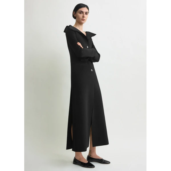 Toteme Open collar wool coat in Black, view 3