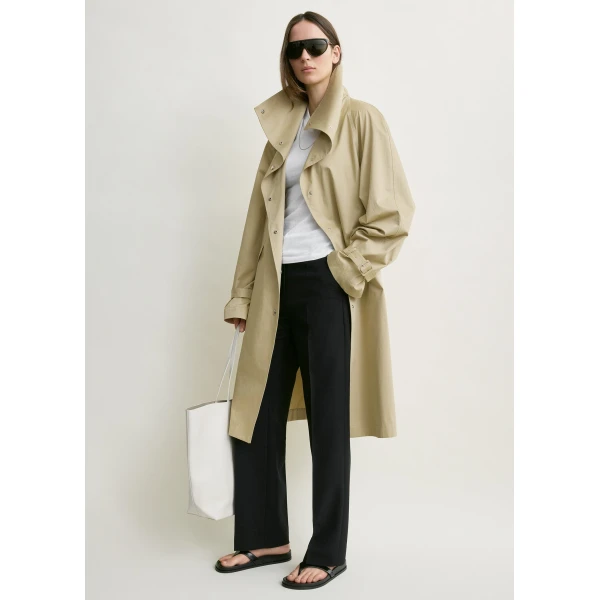 Toteme Oversized cotton trench in Beige Coat, view 2