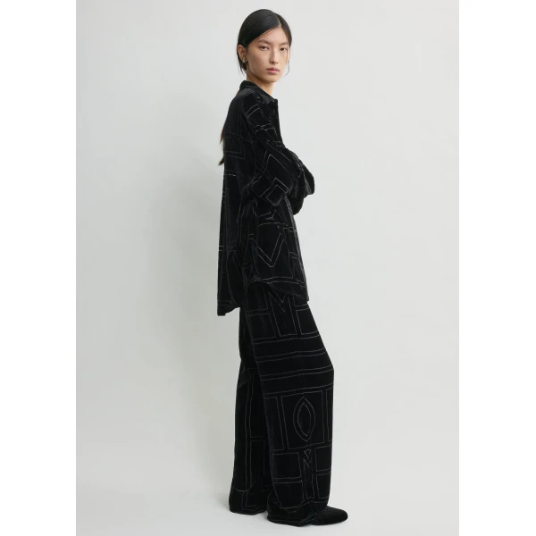 Toteme Oversized devoré shirt in Black, view 3