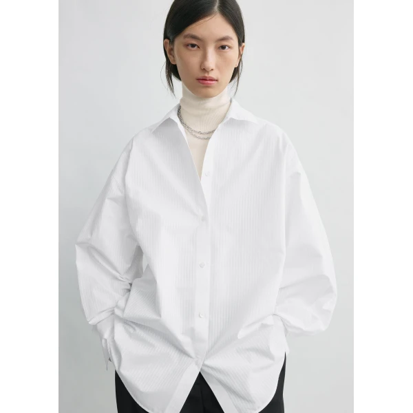 Toteme Oversized striped shirt in White, view 5
