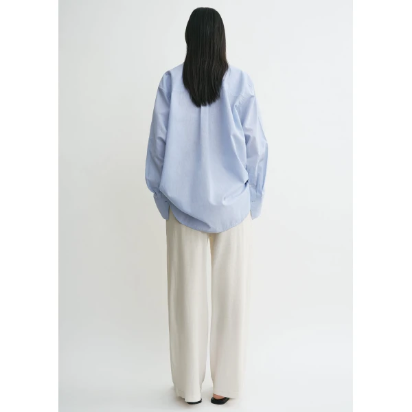 Toteme Oversized summer shirt in Sky, view 4