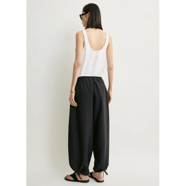 Toteme Parachute trousers in Black, view 4