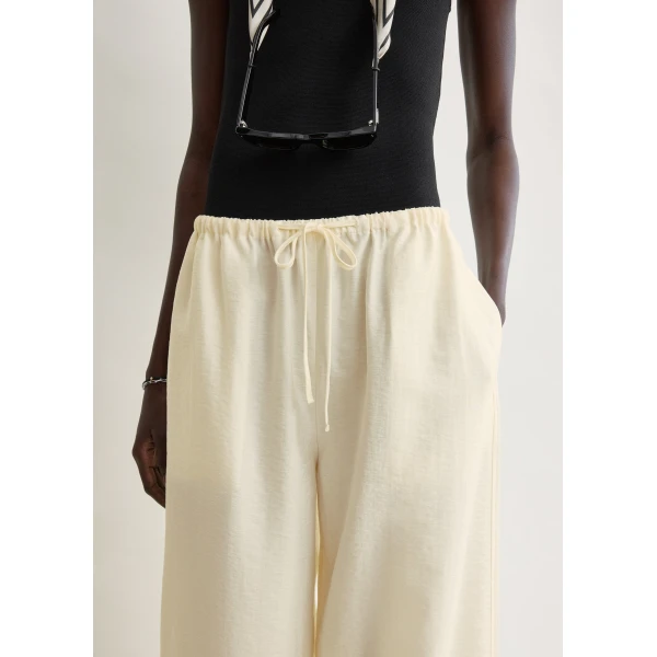 Toteme Parachute trousers in Off-white, view 5