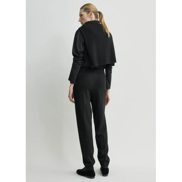 Toteme Pintucked sweatpants charcoal in Charcoal melange, view 4