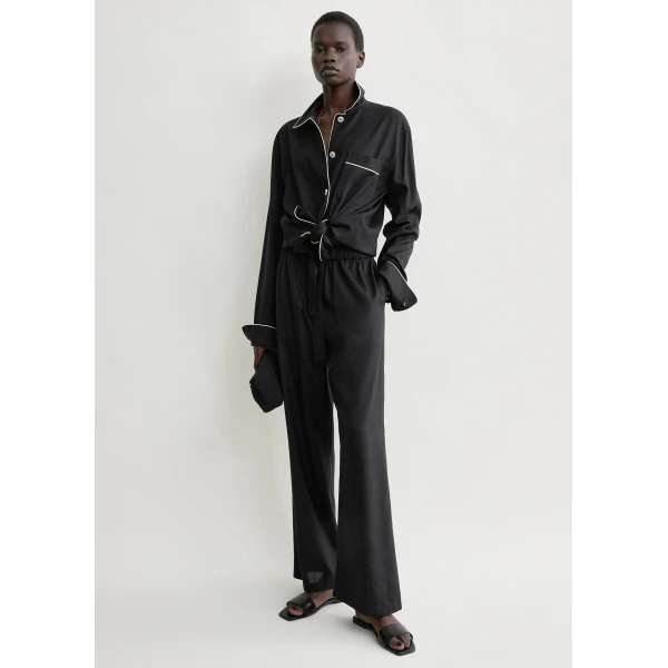 Toteme Piped silk trousers in Black, view 3