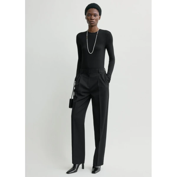 Toteme Pleat trousers in Black, view 2