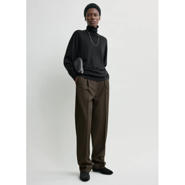 Toteme Pleat trousers in Pepper, view 2