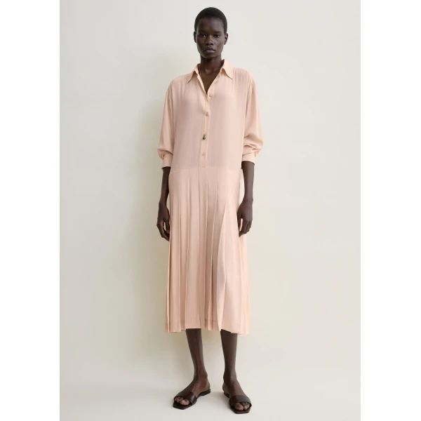 Toteme Pleated shirtdress in Dusty pink Dress, view 3