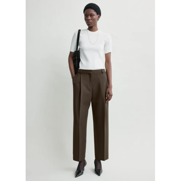 Toteme Pleated straight trousers in Bark, view 2