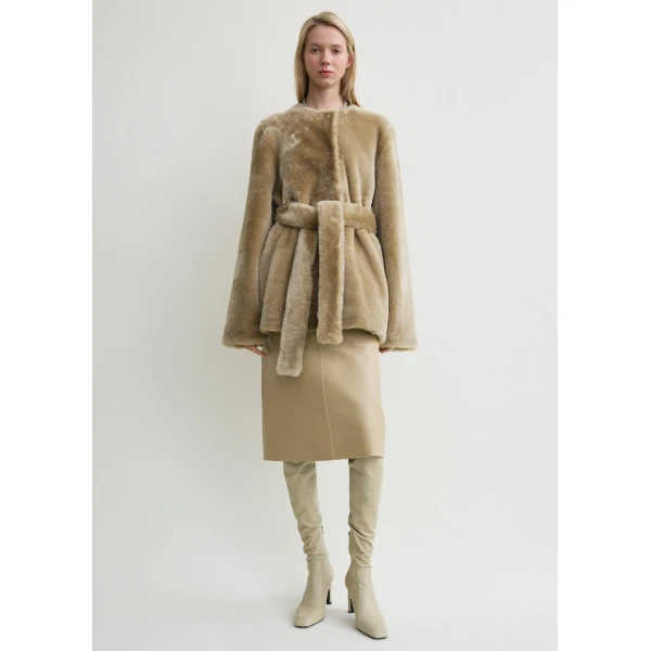 Toteme Plush shearling jacket in Rye, view 3