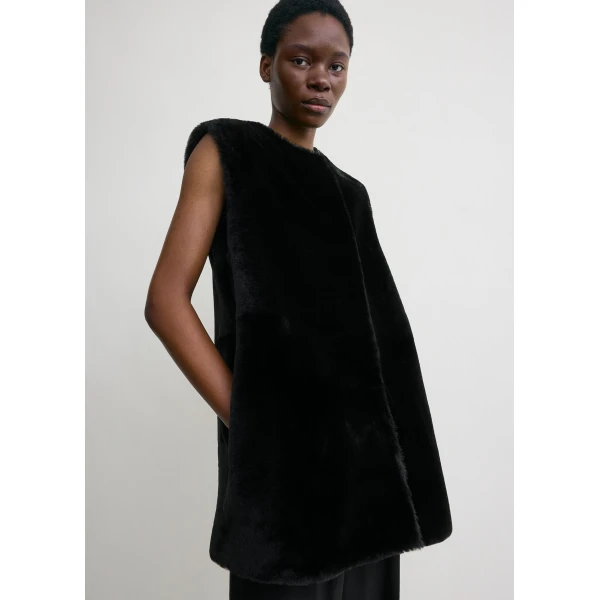 Toteme Plush shearling vest in Black, view 5