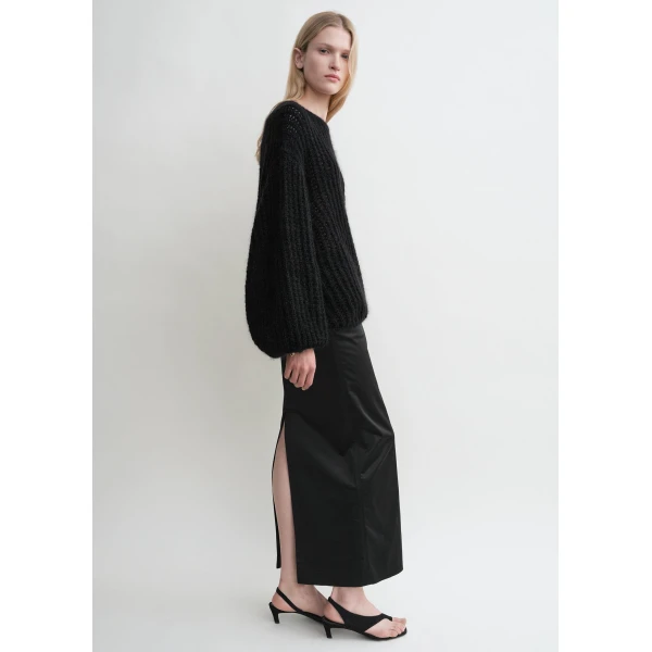 Toteme Puffed knit in Black, view 3