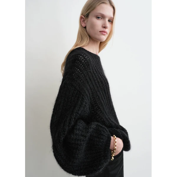 Toteme Puffed knit in Black, view 5