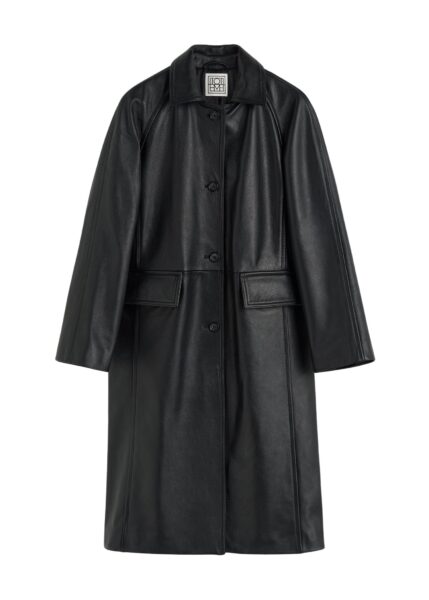 Totême Raglan leather coat in Black - Coats - Scandinavian Minimalist Luxury at Luxury Shoes 