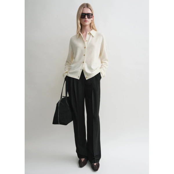 Toteme Raglan-sleeve cashmere cardigan in Talc, view 2