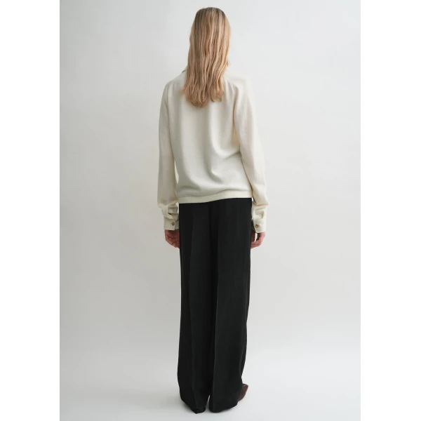 Toteme Raglan-sleeve cashmere cardigan in Talc, view 4