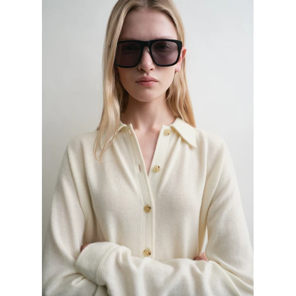 Toteme Raglan-sleeve cashmere cardigan in Talc, view 5