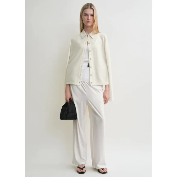 Toteme Raglan-sleeve cashmere cardigan in White, view 2