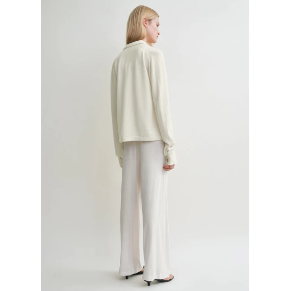 Toteme Raglan-sleeve cashmere cardigan in White, view 4