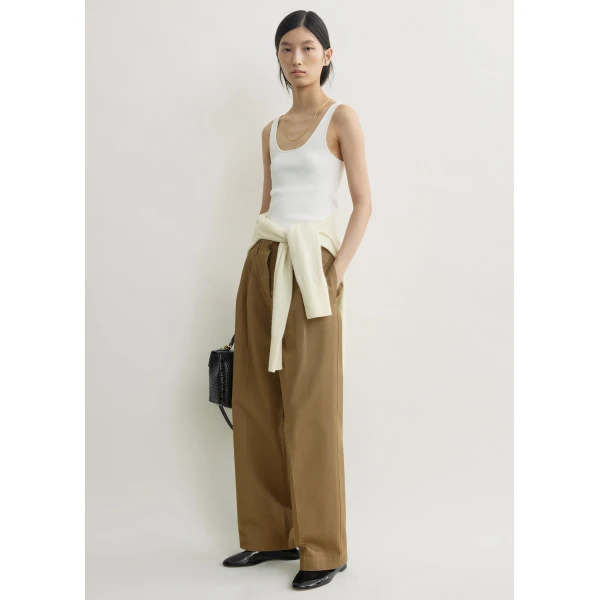 Toteme Relaxed chino trousers in Hazel, view 2