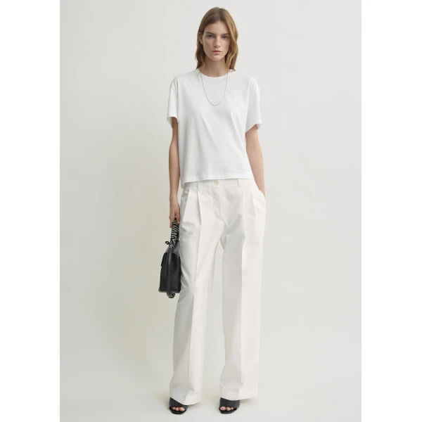 Toteme Relaxed chino trousers in White, view 2