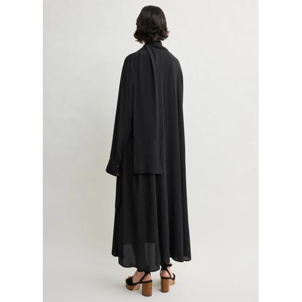 Toteme Rounded neckline dress in Black, view 4