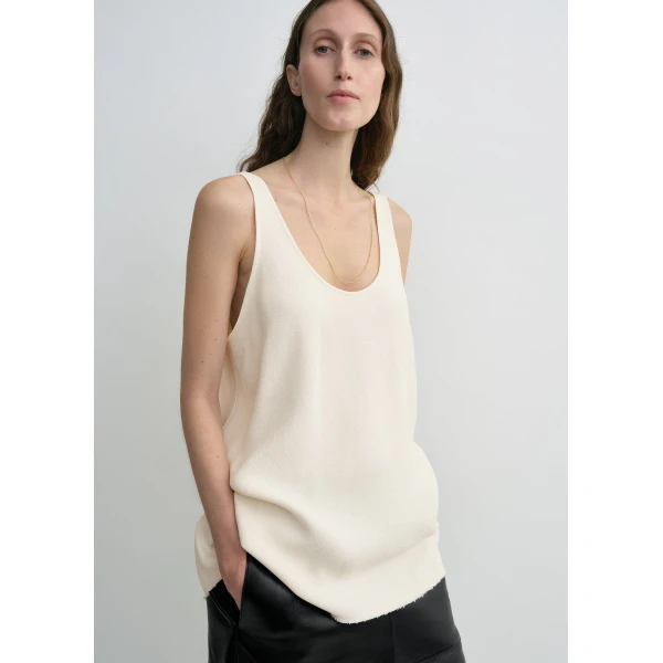 Toteme Sablé tank in Macadamia Top, view 5