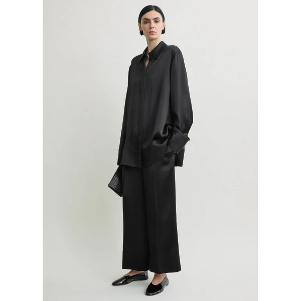 Toteme Satin drawstring trousers in Black, view 2