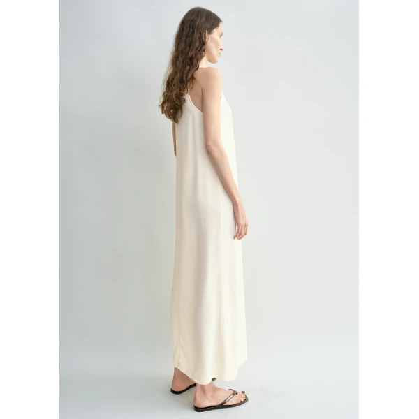 Toteme Scoop-neck sablé dress in Macadamia, view 4
