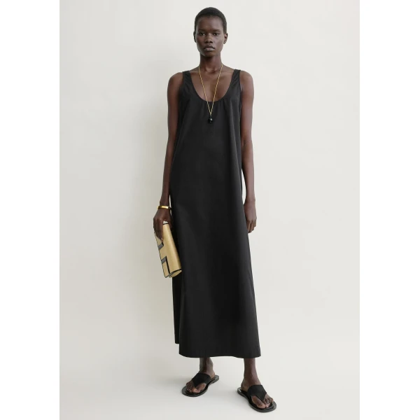 Toteme Scoop poplin dress in Black, view 3