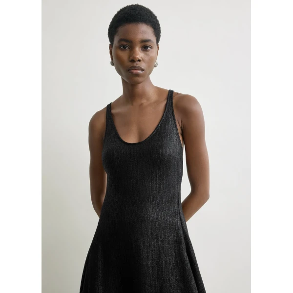 Toteme Sculpted cotton dress in Black, view 5