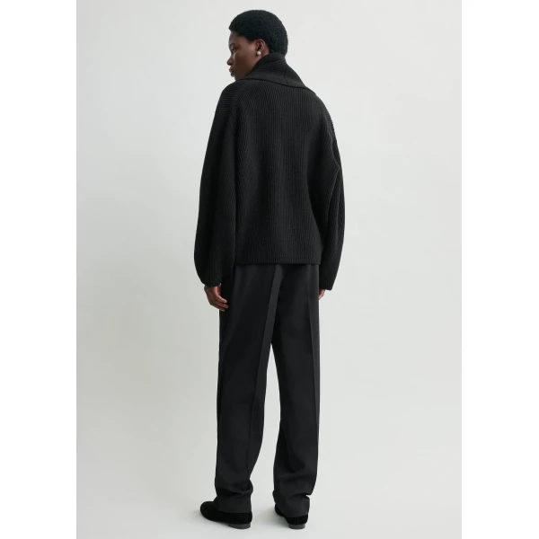 Toteme Shawl-lapel cardigan in Black, view 4