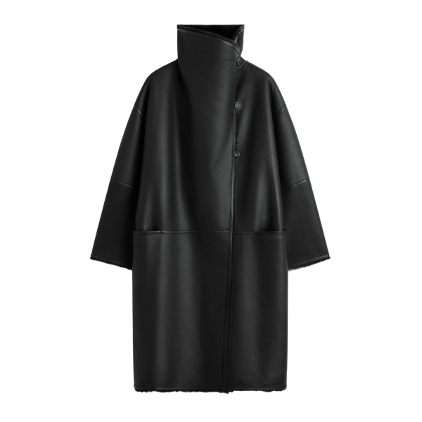 Totême Shearling wrap coat in Black - Coats - Scandinavian Minimalist Luxury at Luxury Shoes 