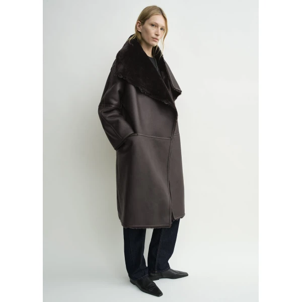 Toteme Shearling wrap coat in Dark brown, view 3