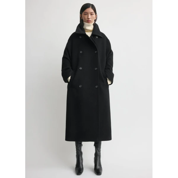 Toteme Shield coat in Black, view 2