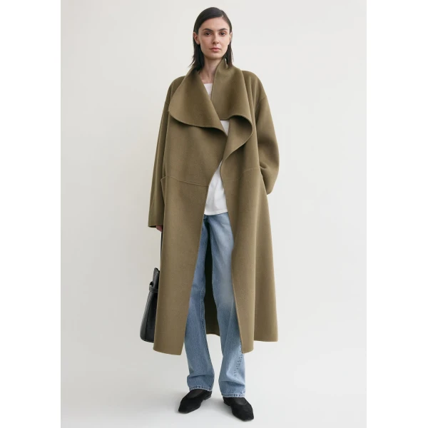 Toteme Signature doublé coat in Hazel, view 2