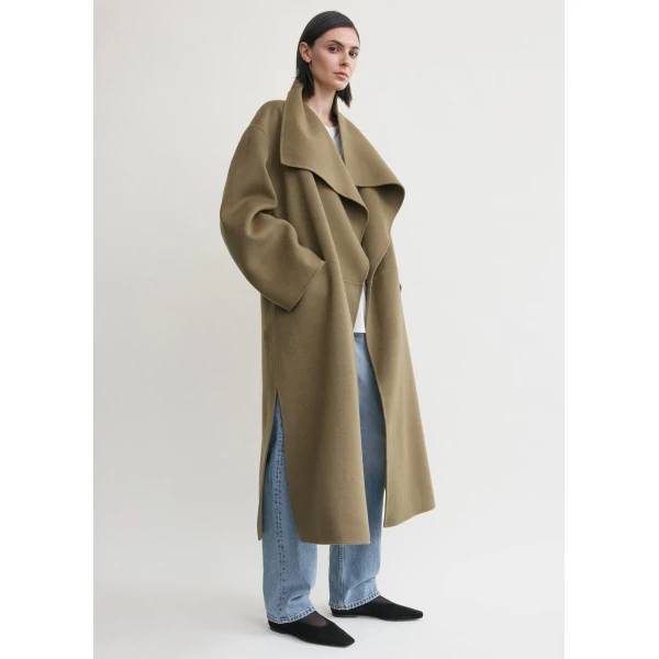 Toteme Signature doublé coat in Hazel, view 3