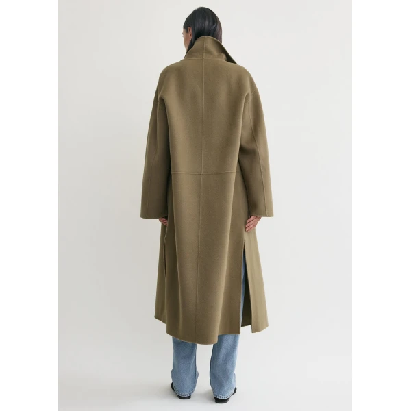 Toteme Signature doublé coat in Hazel, view 4