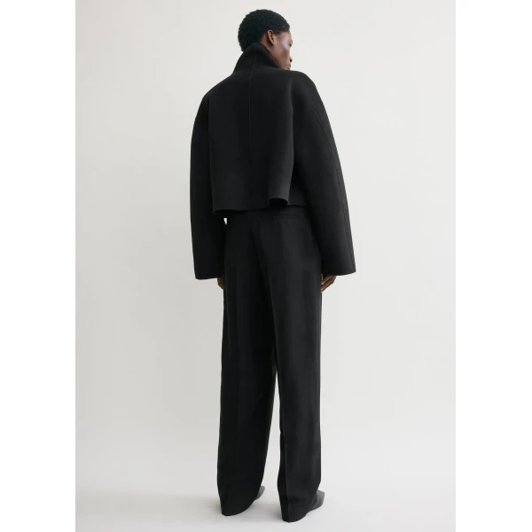 Toteme Signature doublé jacket in Black, view 4