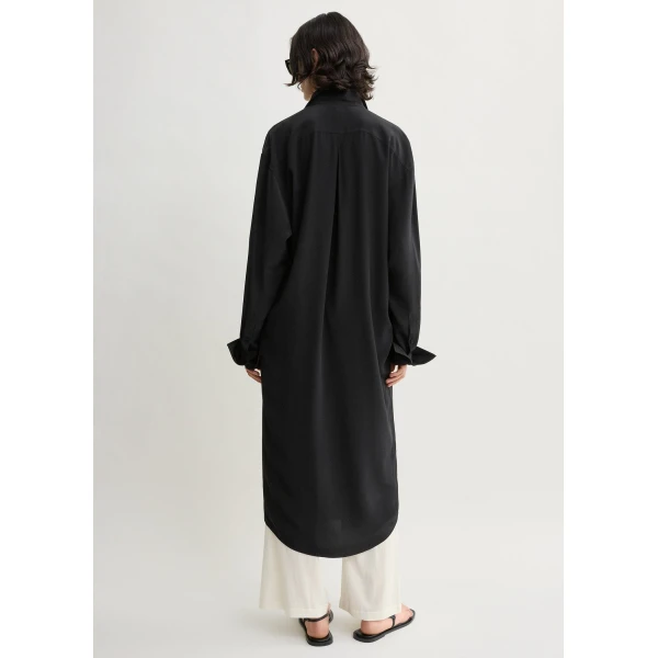 Toteme Silk shirtdress in Black Dress, view 4
