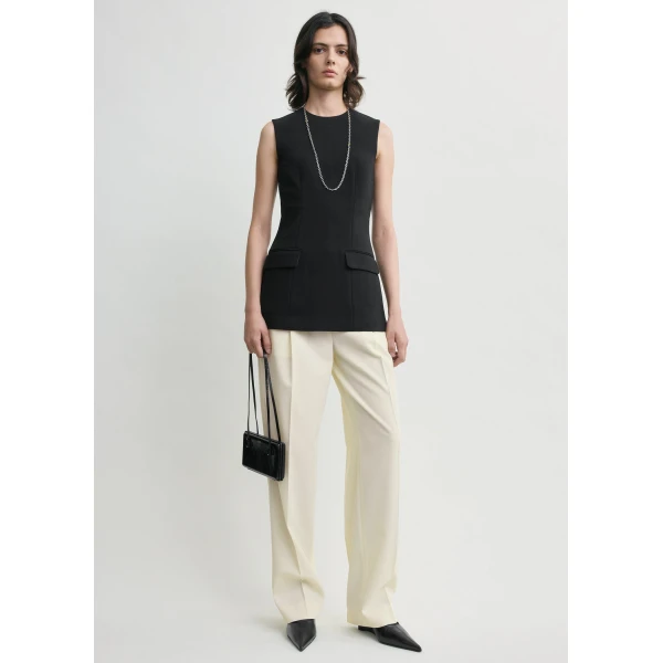 Toteme Sleeveless pocket top in Black, view 3