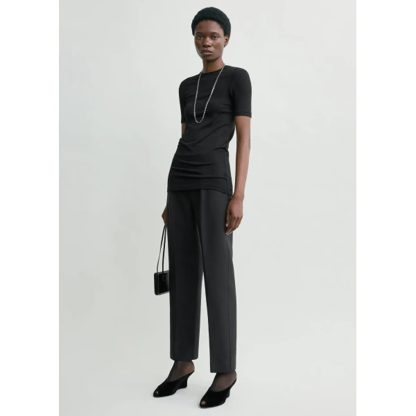 Toteme Slim evening trousers in Black, view 2